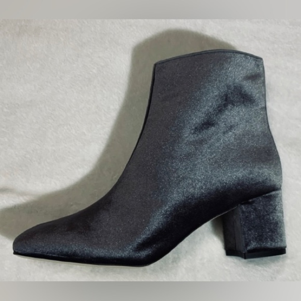 J.Crew velvet Hadley boots - Picture 6 of 8